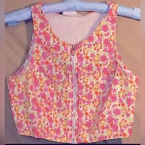 #Super Cute Xhilaration Floral Crop Top